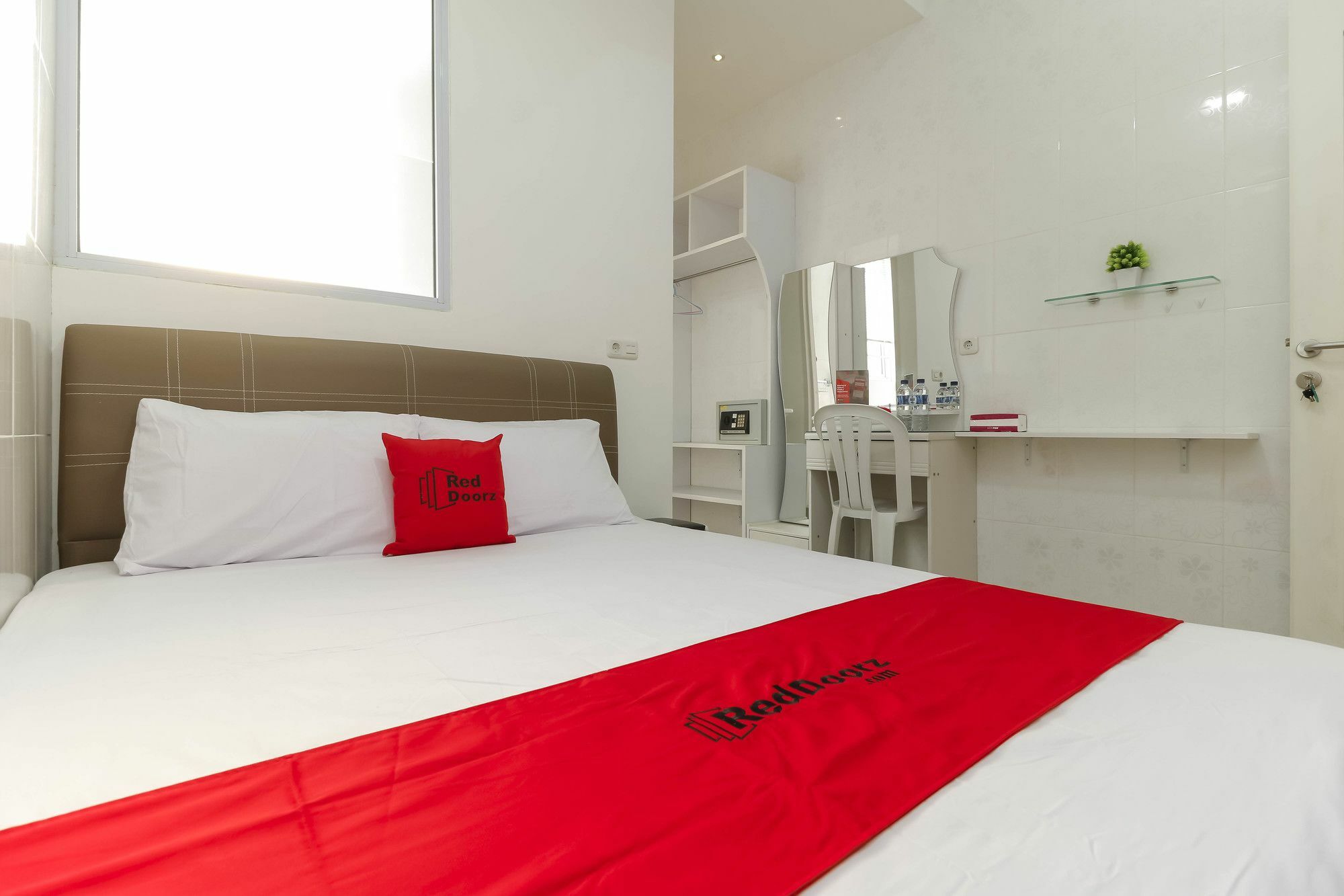 Hotel Reddoorz Near Nagoya Hill Batam Exterior foto